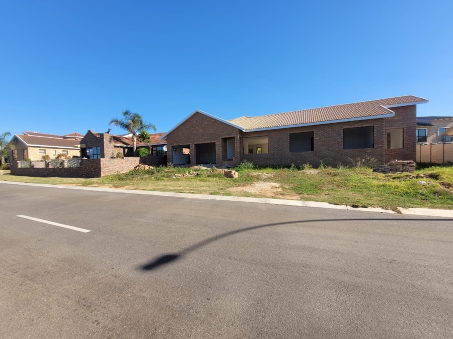 3 Bedroom Property for Sale in Wavecrest Eastern Cape